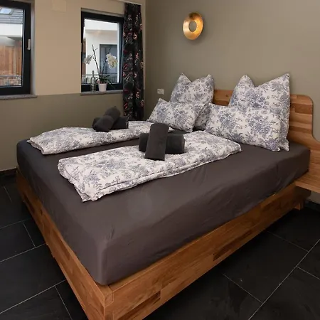 Domaine Edegger - Organic Winery Badacsony Aparthotel 3*