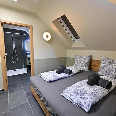 Domaine Edegger - Organic Winery Badacsony 아파트호텔 3*