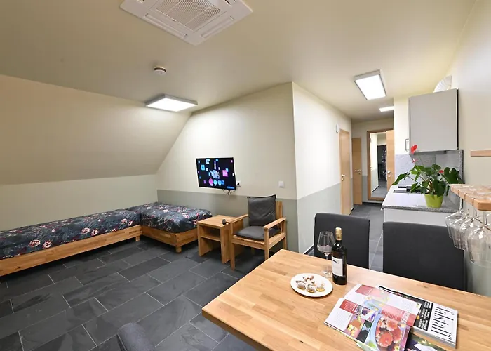 Domaine Edegger - Organic Winery Badacsony 3* Badacsonytomaj