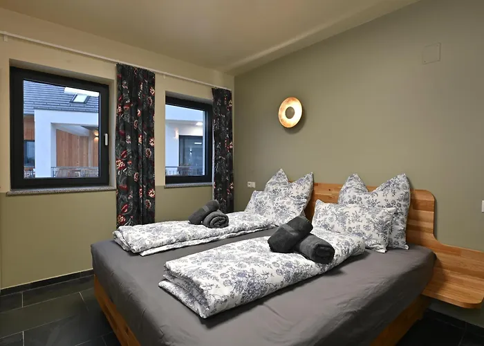 Domaine Edegger - Organic Winery Badacsony 3*